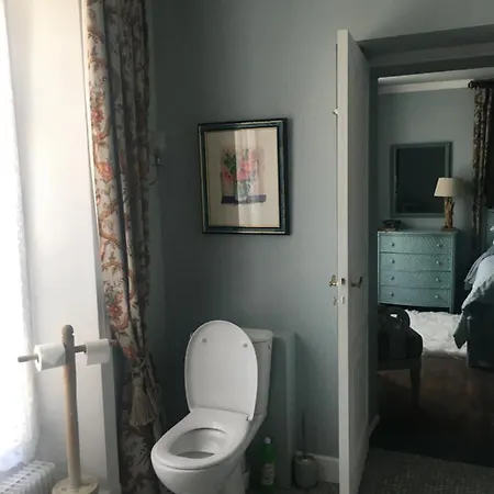Les Deux Colombiers Bed & Breakfast