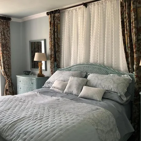 Bed & Breakfast Les Deux Colombiers 3*